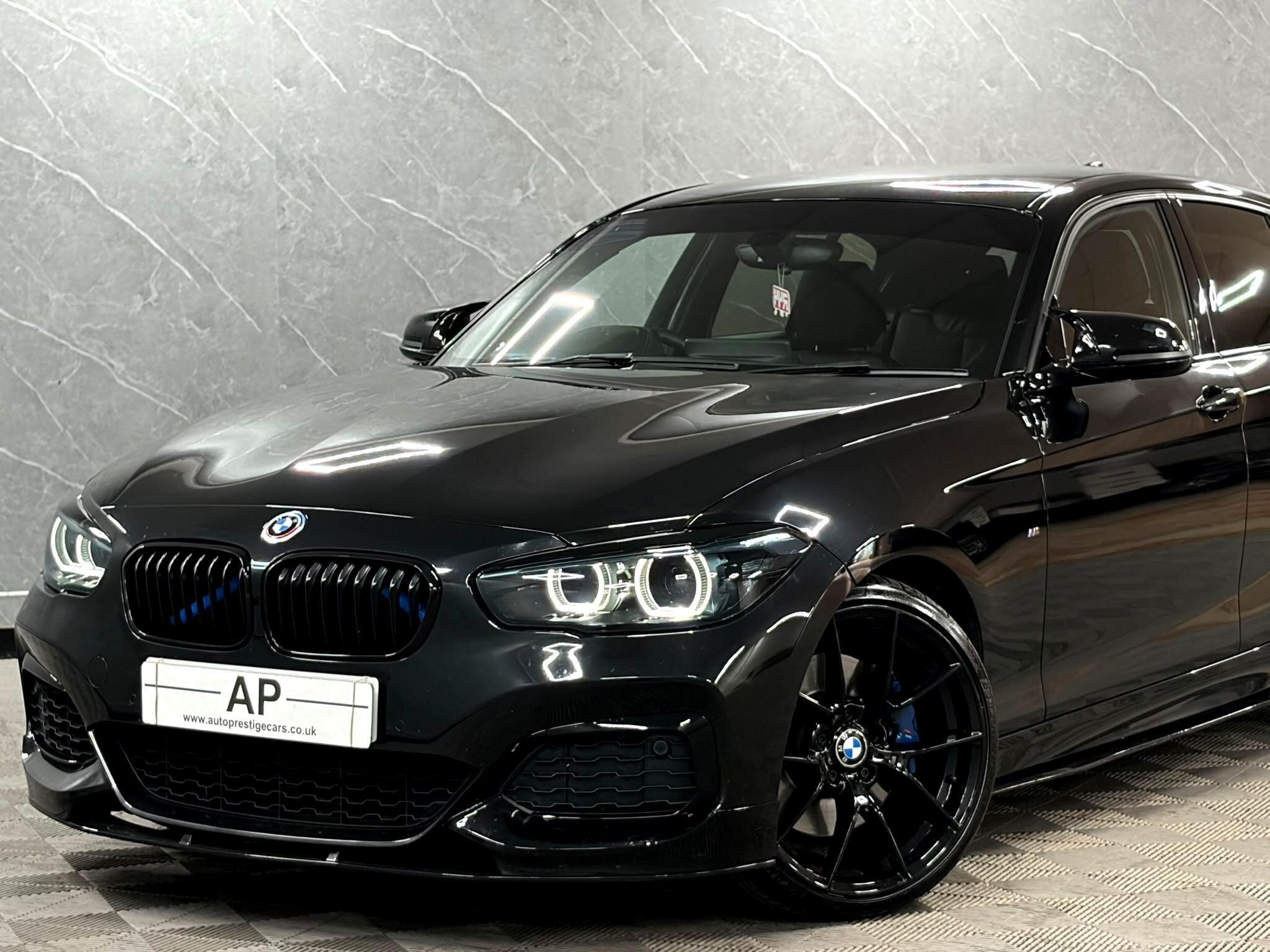 BMW 1 Series secondary view